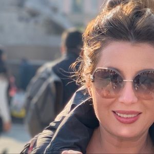 Meet your Posher, Marsela